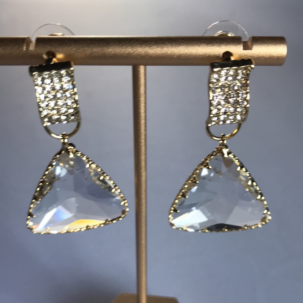 New! Clear Crystal Drop Statement Earrings - Picture 6 of 13